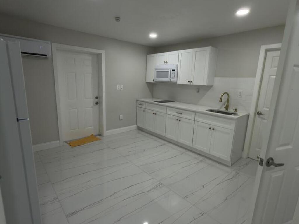 363 Royal Street, Palm Bay, FL 32909