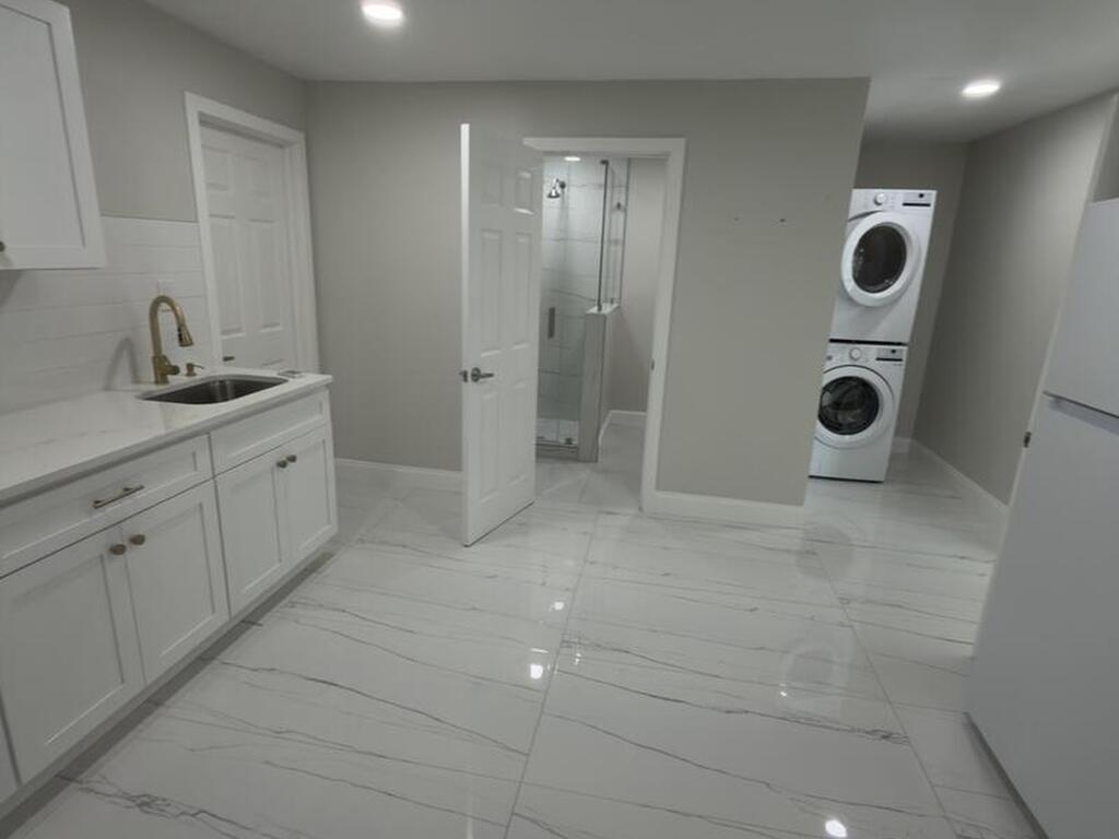 363 Royal Street, Palm Bay, FL 32909