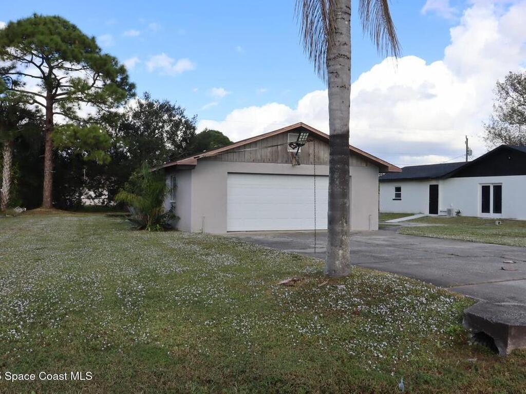 363 Royal Street, Palm Bay, FL 32909