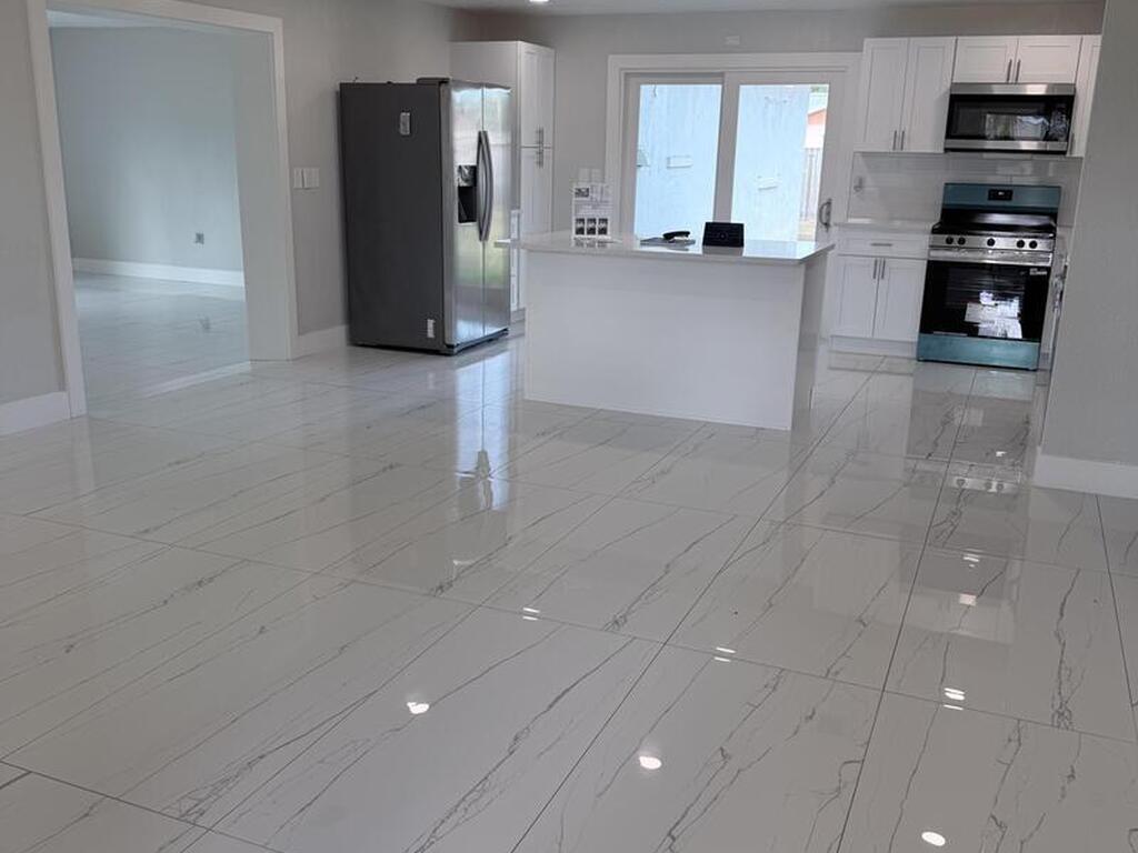 363 Royal Street, Palm Bay, FL 32909