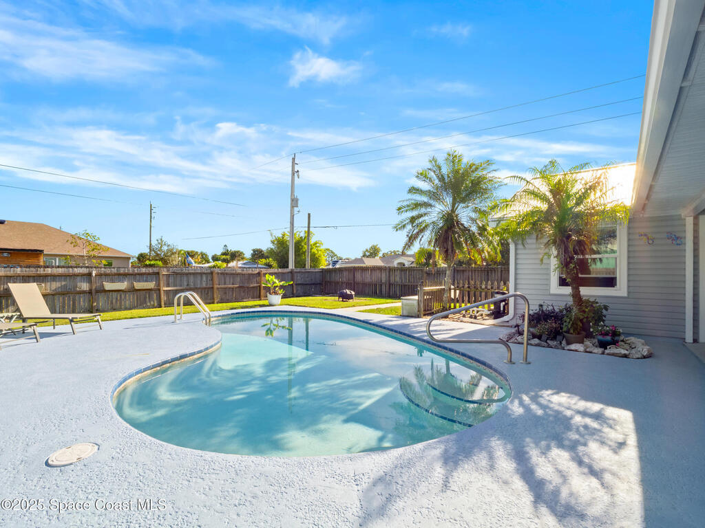 402 Watercrest Street, Sebastian, FL 32958