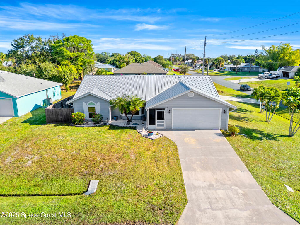 402 Watercrest Street, Sebastian, FL 32958