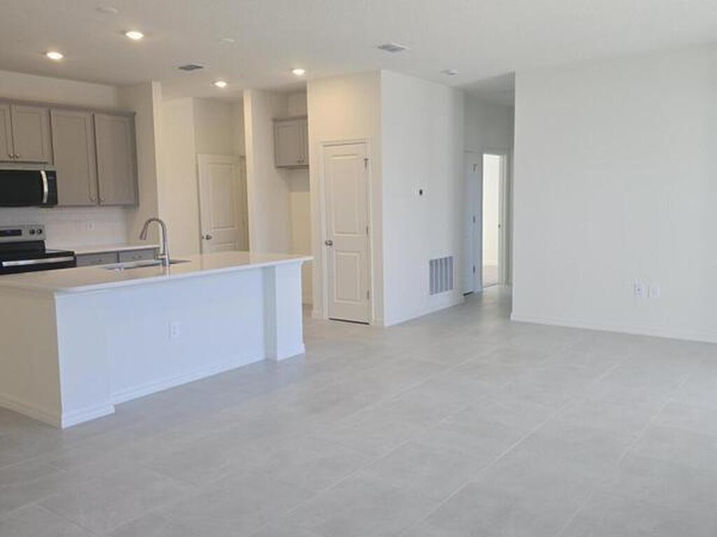 1427 Higbee Street, Palm Bay, FL 32909