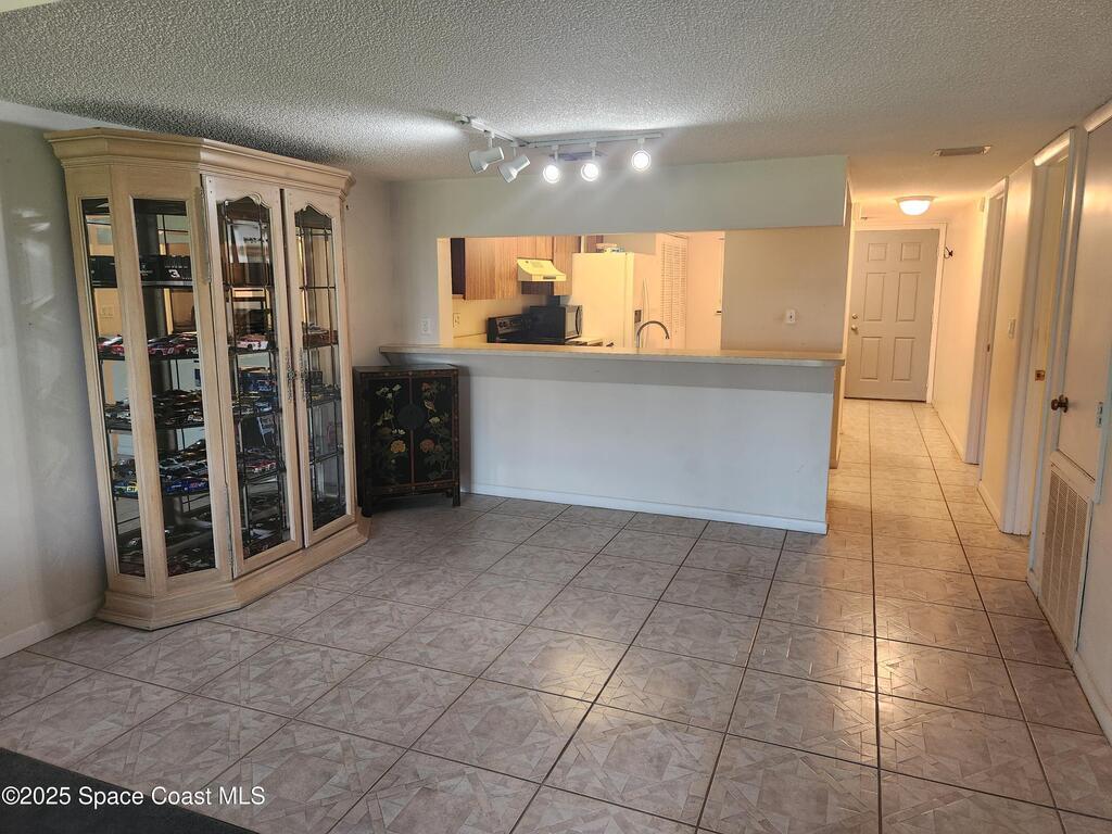 3165 N Atlantic Avenue, Cocoa Beach, FL 32931