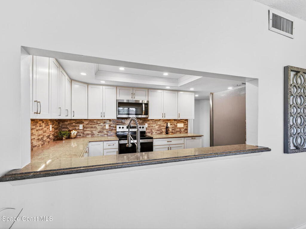 196 Country Club Drive, Melbourne, FL 32940