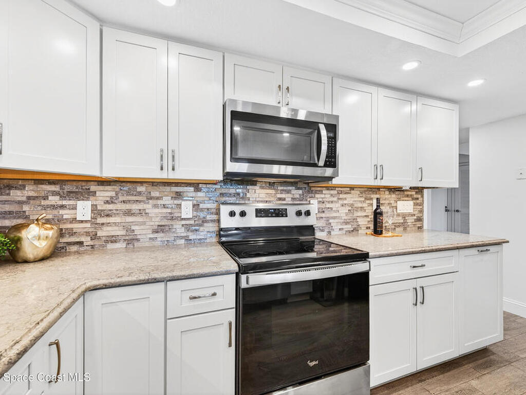 196 Country Club Drive, Melbourne, FL 32940