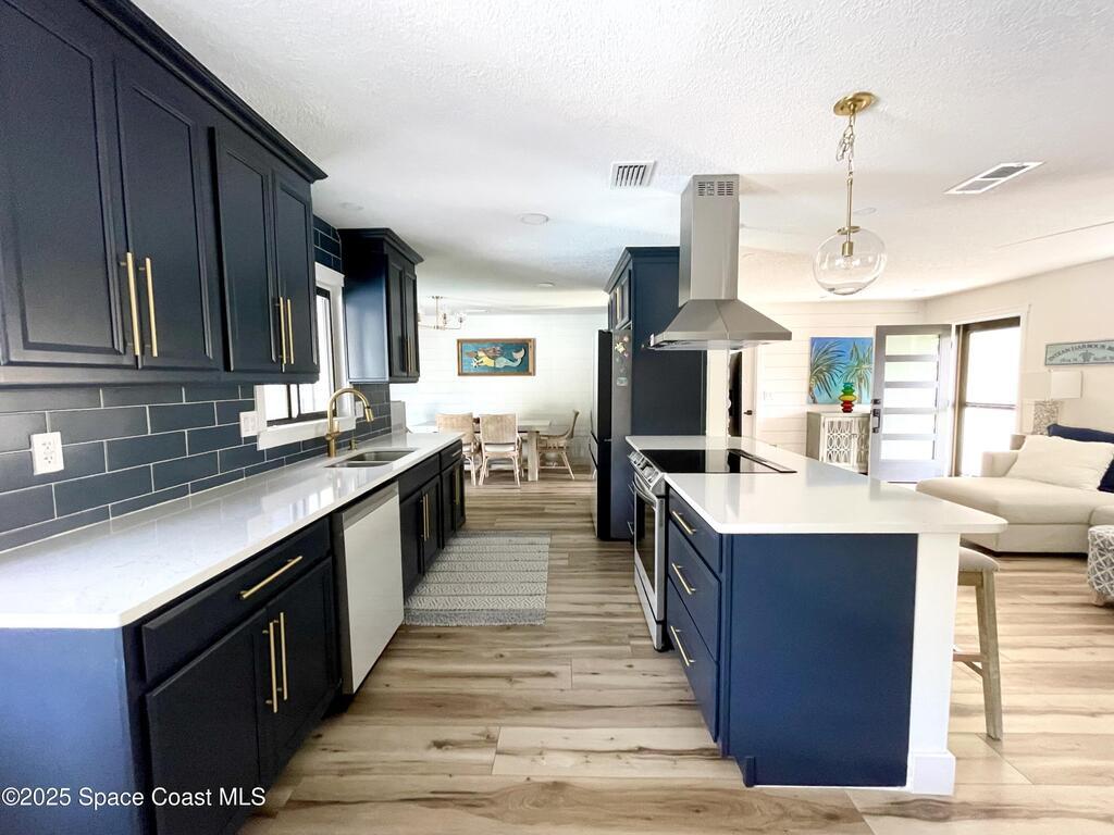 1190 Yacht Club Blvd, Indian Harbour Beach, FL 32937