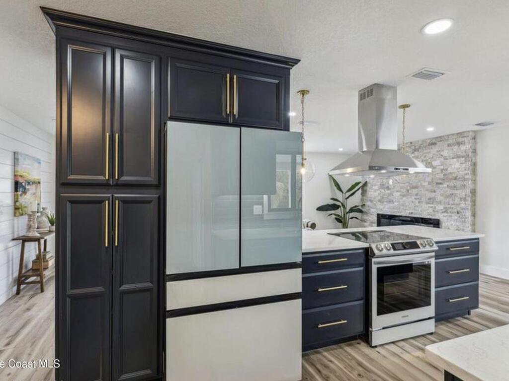 1190 Yacht Club Blvd, Indian Harbour Beach, FL 32937