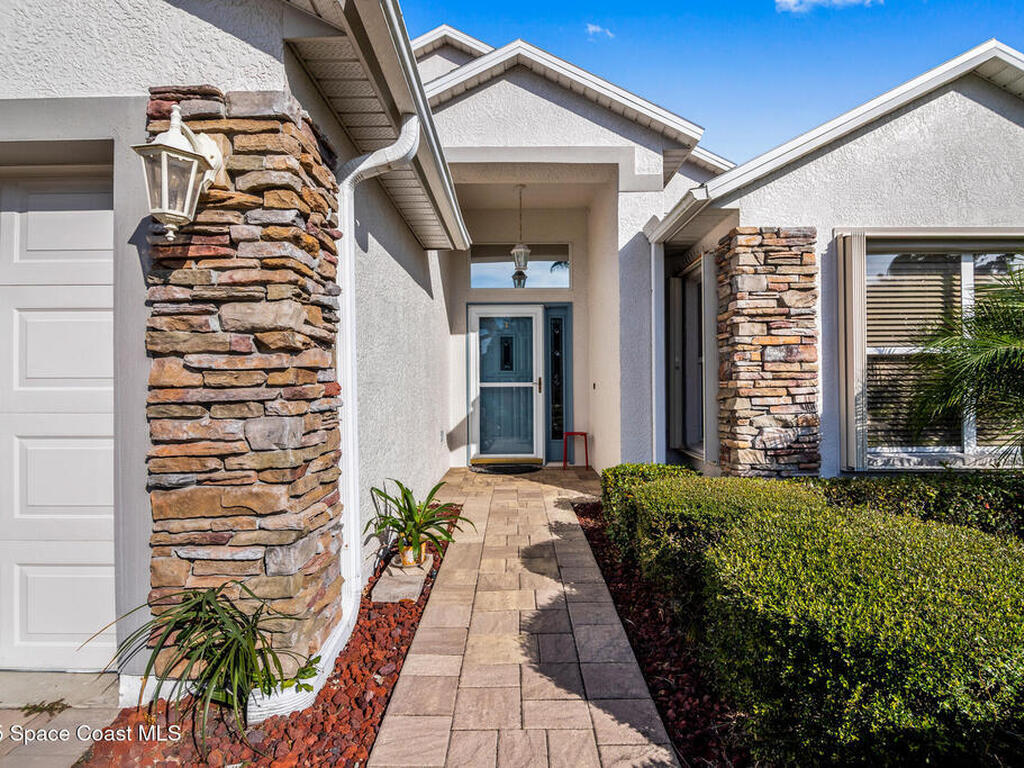 1611 Lago Mar Drive, Suntree, FL 32940