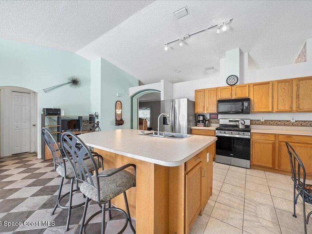 4193 Long Leaf Drive, Melbourne, FL 32940