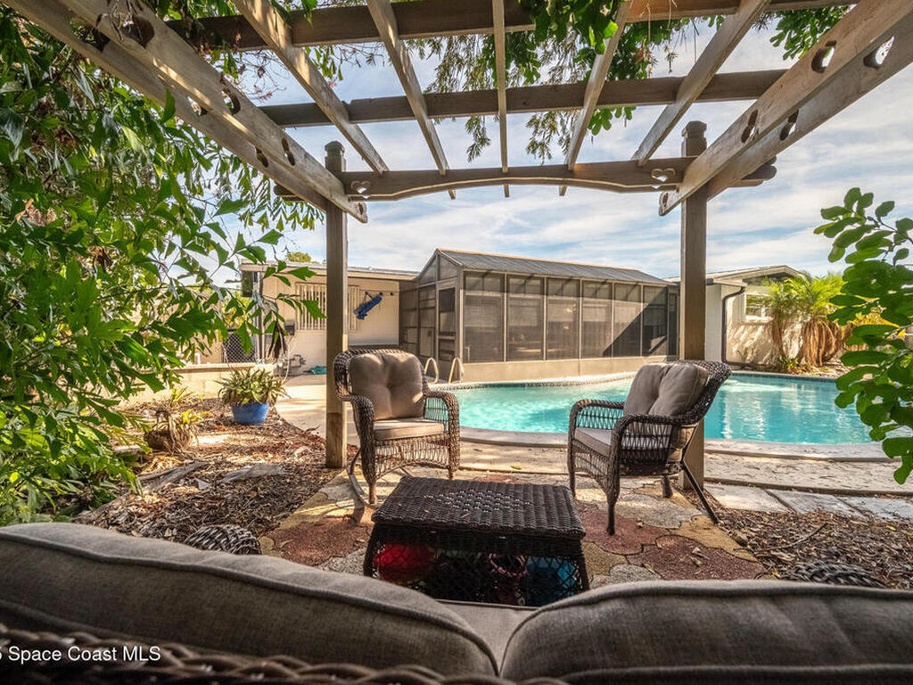 275 Bahama Drive, Merritt Island, FL 32952