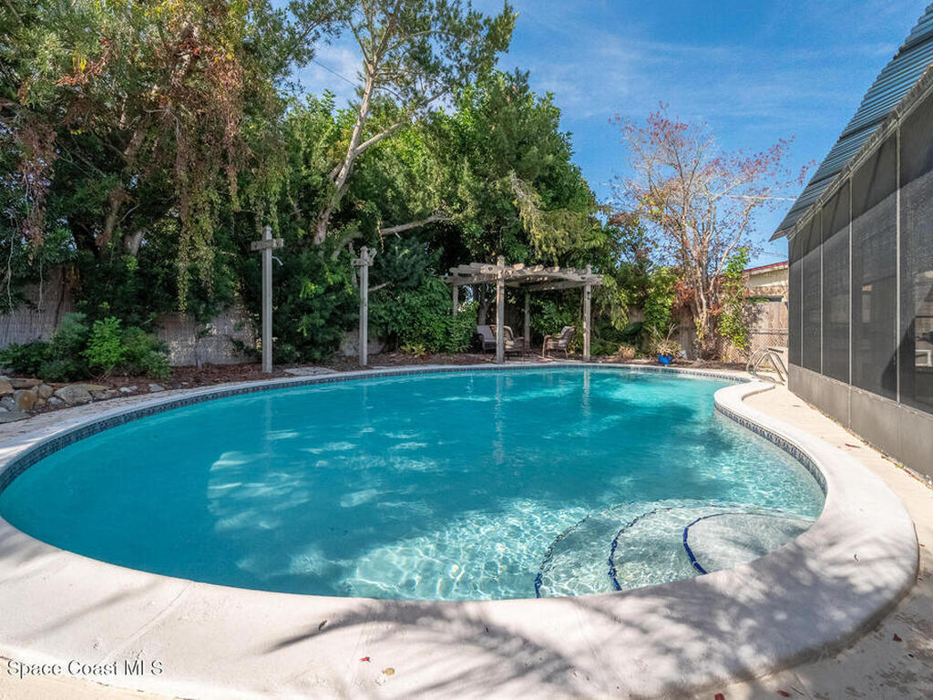 275 Bahama Drive, Merritt Island, FL 32952