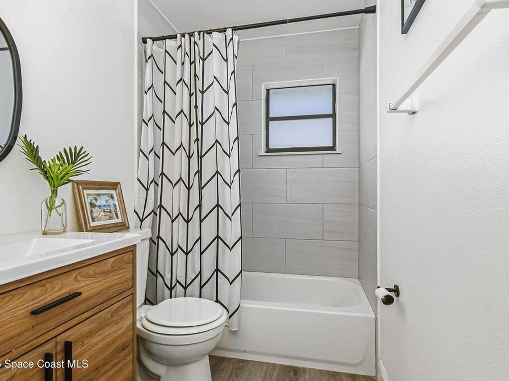 300 S Orlando Avenue, Cocoa Beach, FL 32931