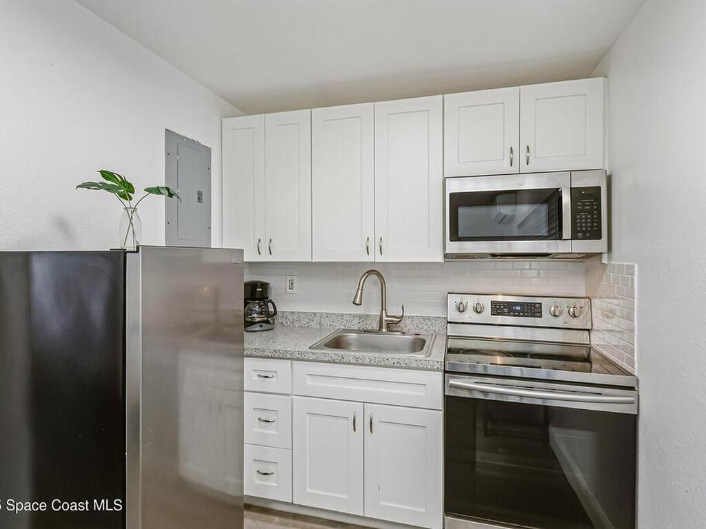 300 S Orlando Avenue, Cocoa Beach, FL 32931