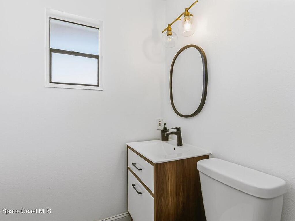 300 S Orlando Avenue, Cocoa Beach, FL 32931