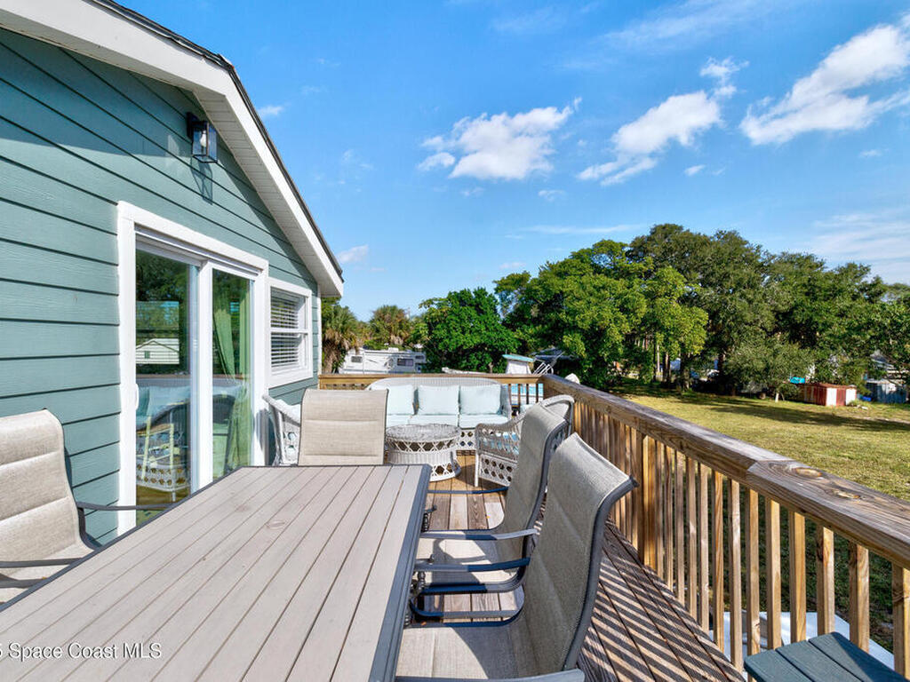 4055 Palm Avenue, Micco, FL 32976