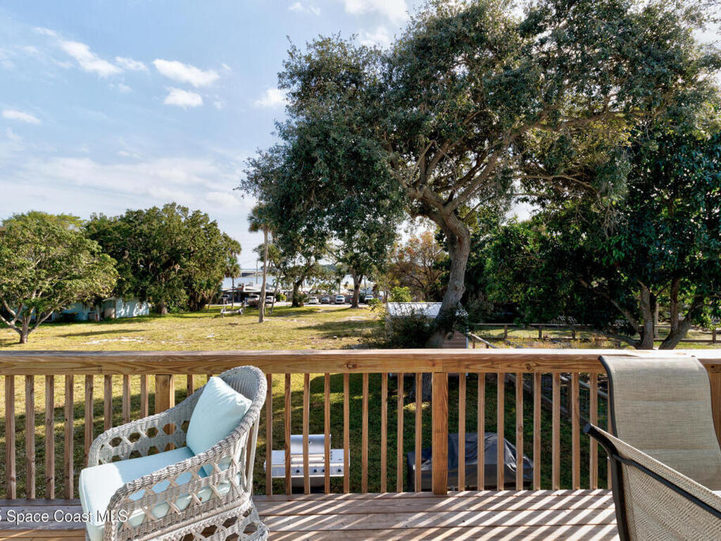 4055 Palm Avenue, Micco, FL 32976