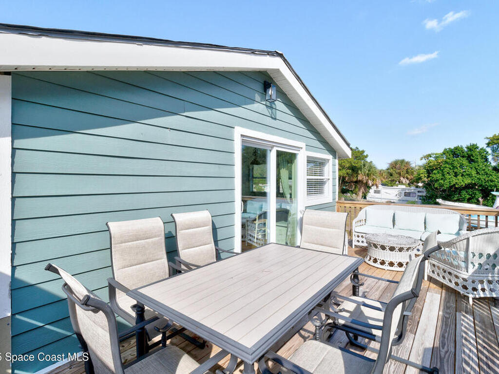 4055 Palm Avenue, Micco, FL 32976