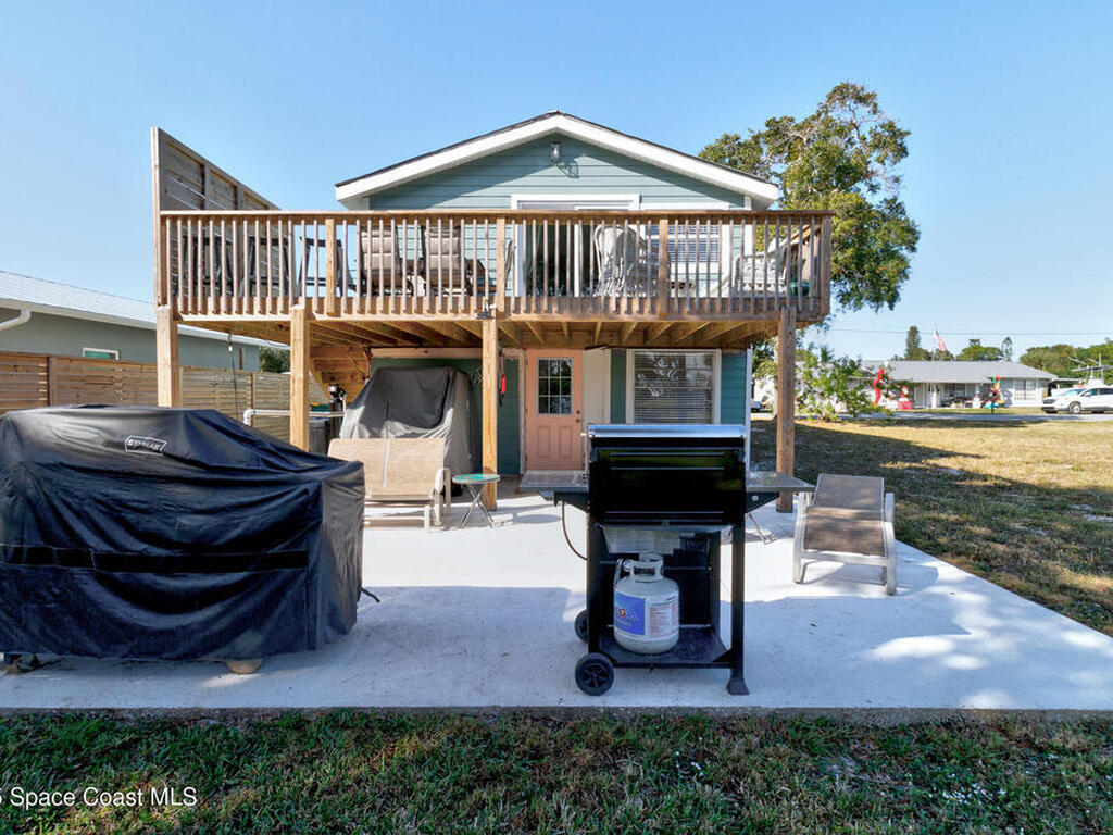 4055 Palm Avenue, Micco, FL 32976