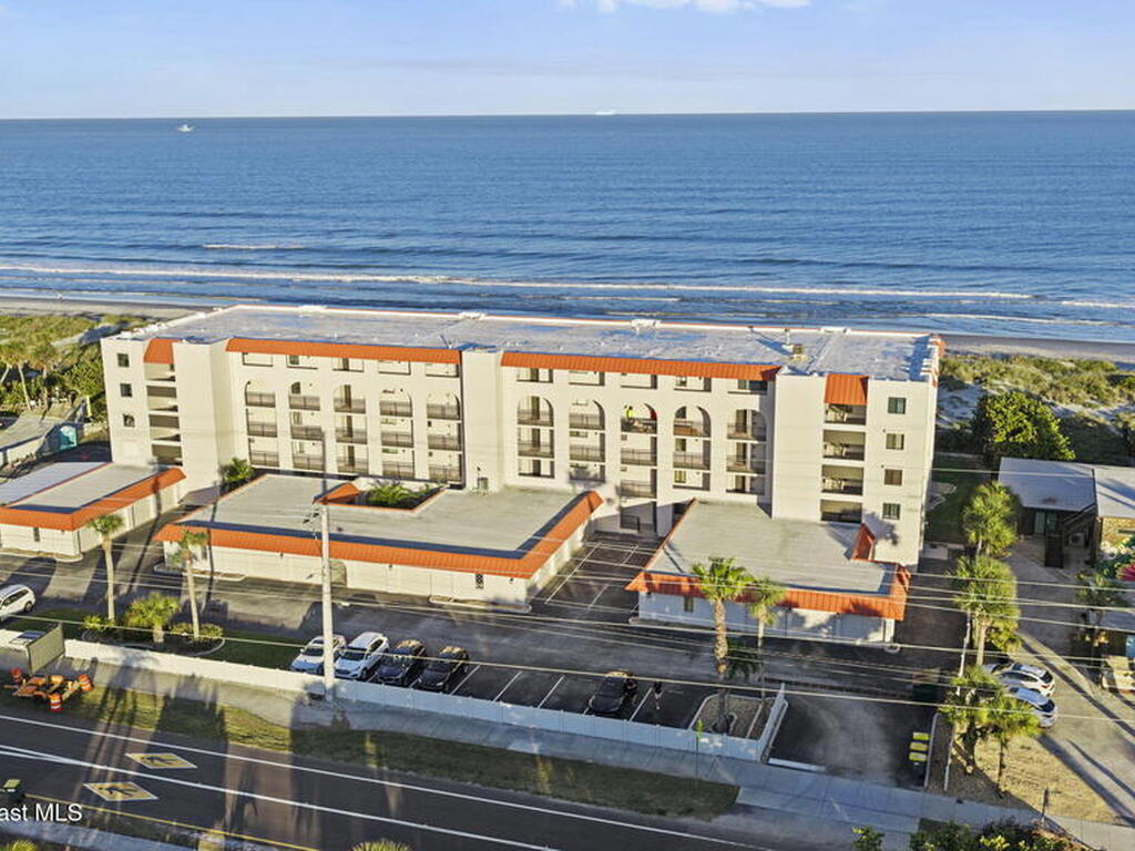 1305 S Atlantic Avenue, Cocoa Beach, FL 32931