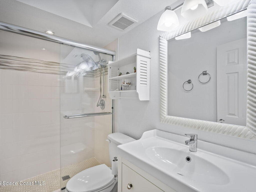 1305 S Atlantic Avenue, Cocoa Beach, FL 32931