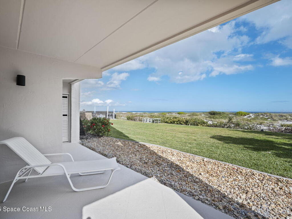 1305 S Atlantic Avenue, Cocoa Beach, FL 32931