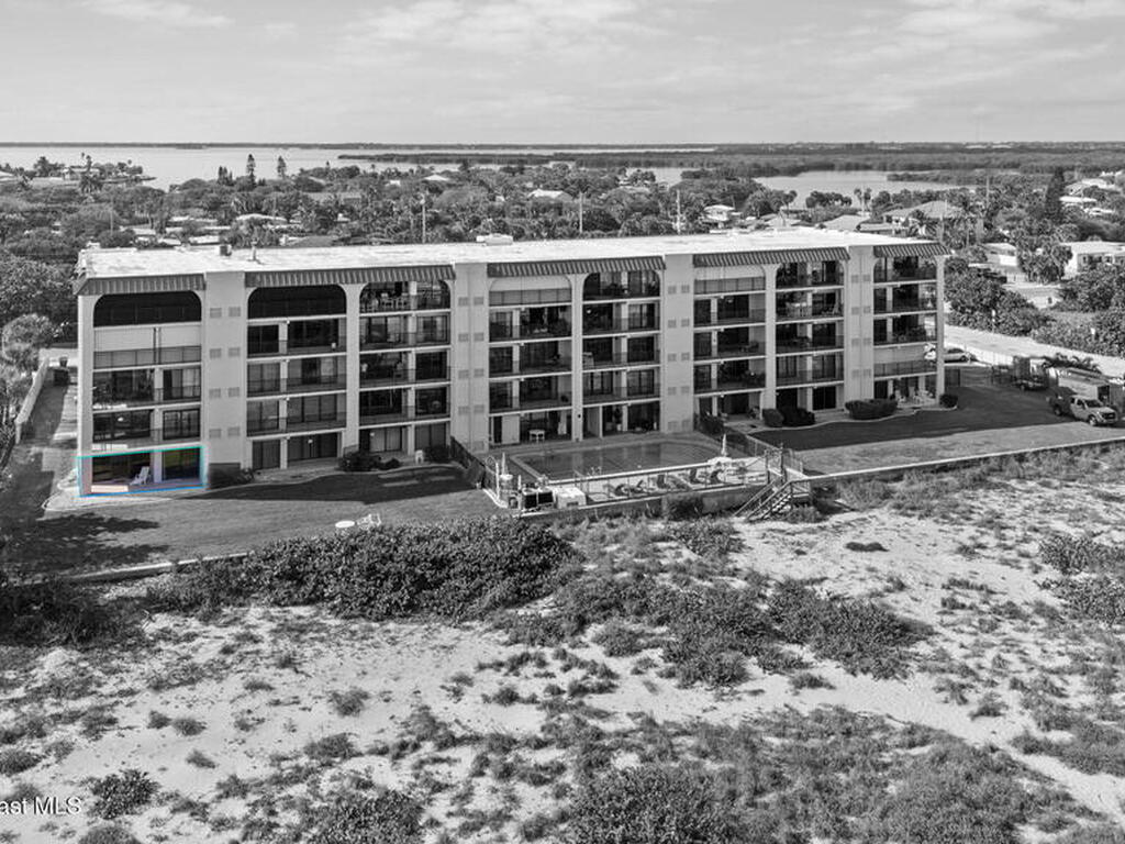 1305 S Atlantic Avenue, Cocoa Beach, FL 32931