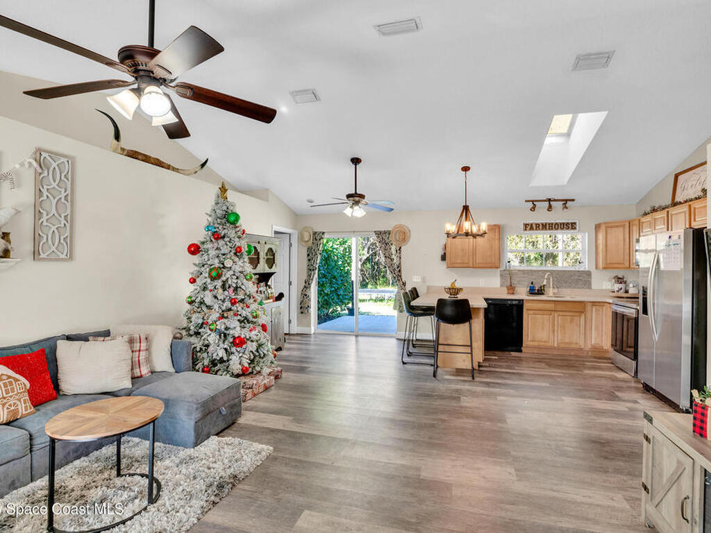 6413 Peterson Road, Fort Pierce, FL 34945