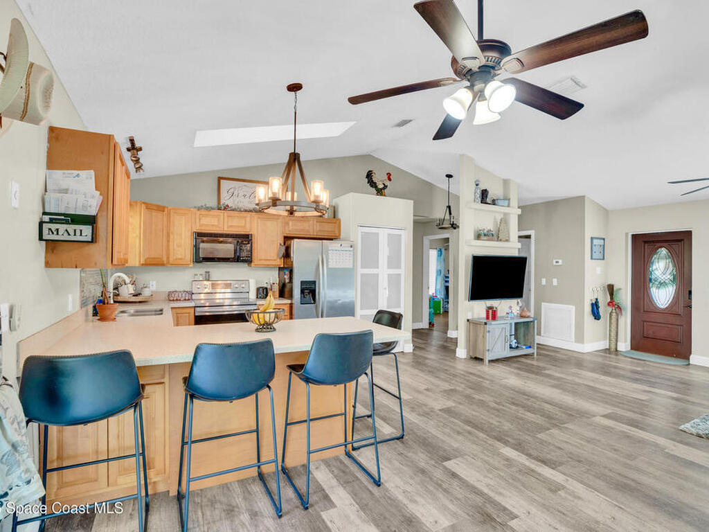 6413 Peterson Road, Fort Pierce, FL 34945