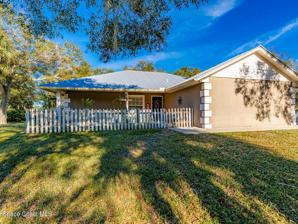 6413 Peterson Road, Fort Pierce, FL 34945