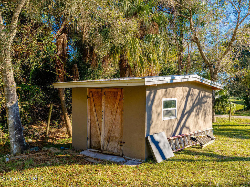 6413 Peterson Road, Fort Pierce, FL 34945