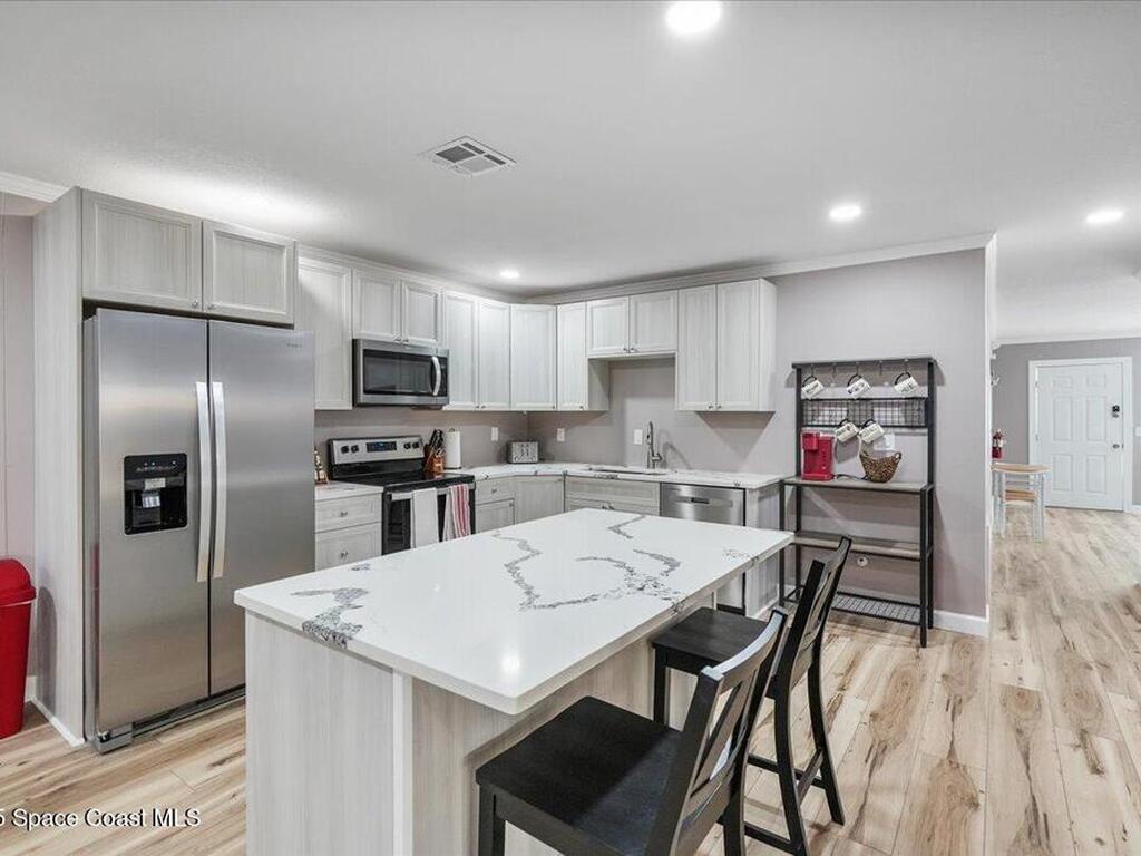 513&515 Ronnie Drive, Indian Harbour Beach, FL 32937