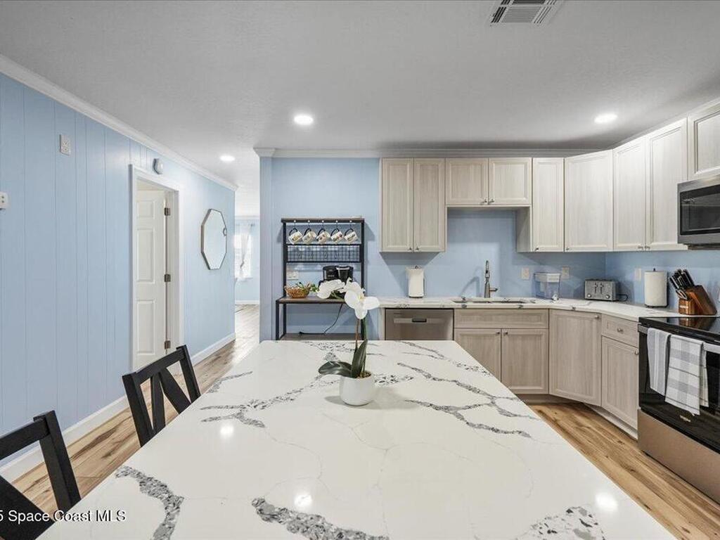 513&515 Ronnie Drive, Indian Harbour Beach, FL 32937