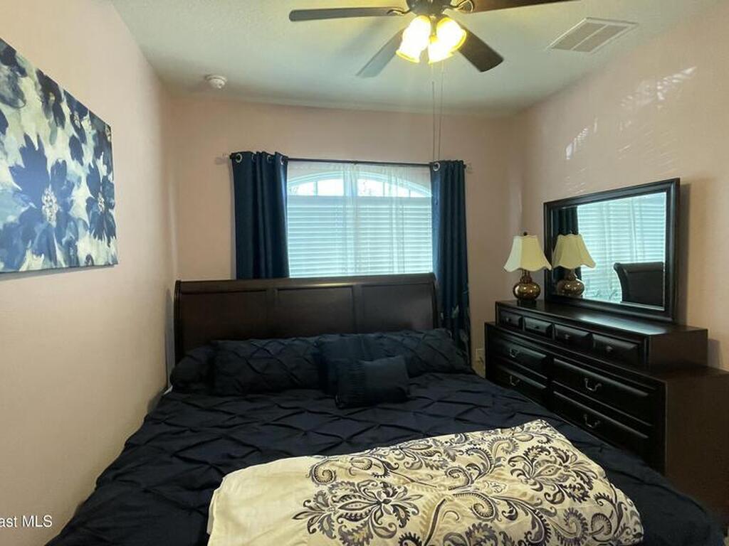 570 Remington Green Drive, Palm Bay, FL 32909