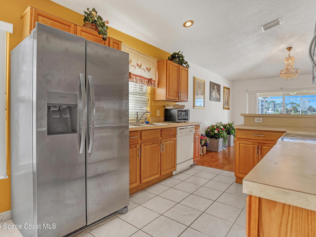 4892 Worthington Circle, Suntree, FL 32955