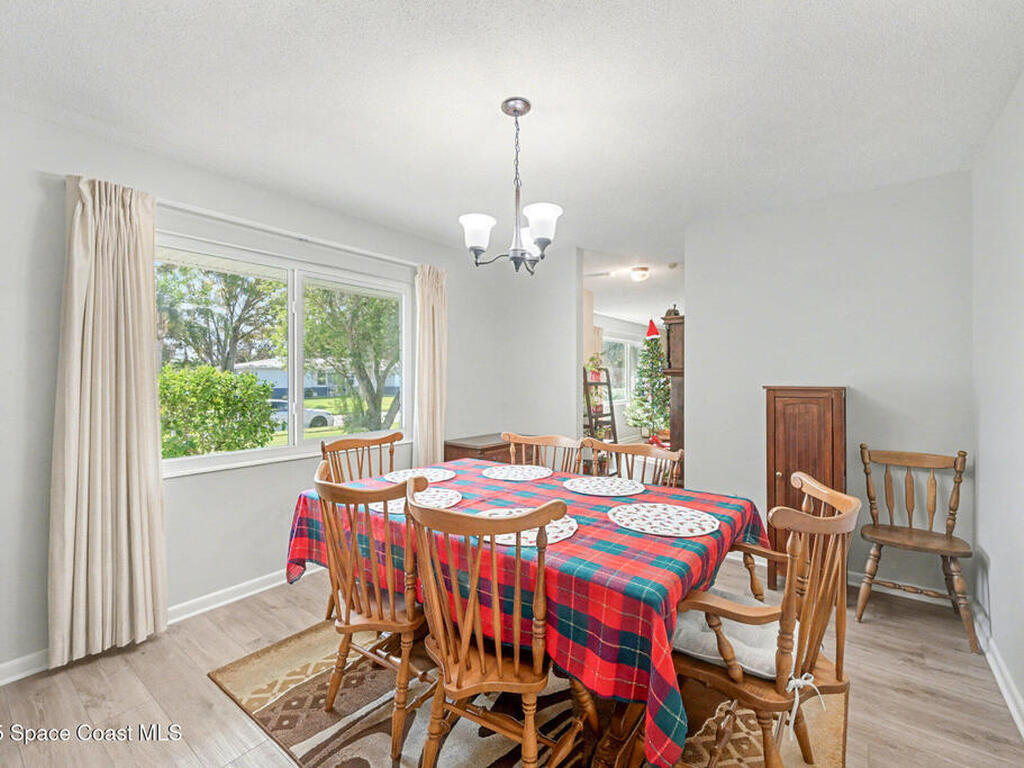 210 Villa Del Mar Way, Satellite Beach, FL 32937