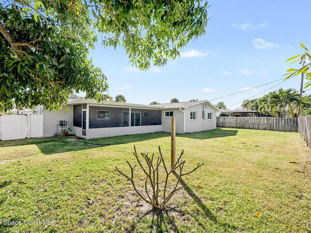 210 Villa Del Mar Way, Satellite Beach, FL 32937