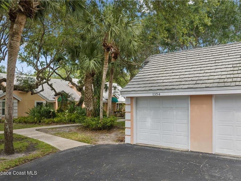 1354 Coral Park Ln, Vero Beach, FL 32963