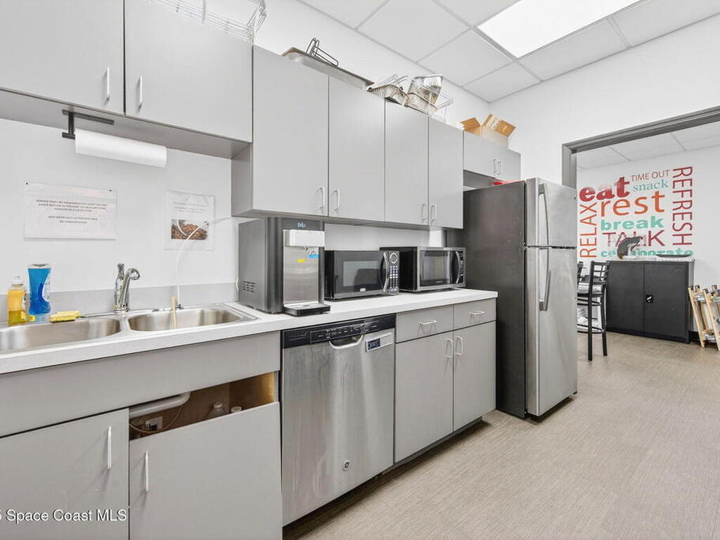 930 S Harbor City Boulevard, Melbourne, FL 32901