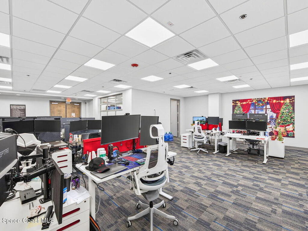 930 S Harbor City Boulevard, Melbourne, FL 32901