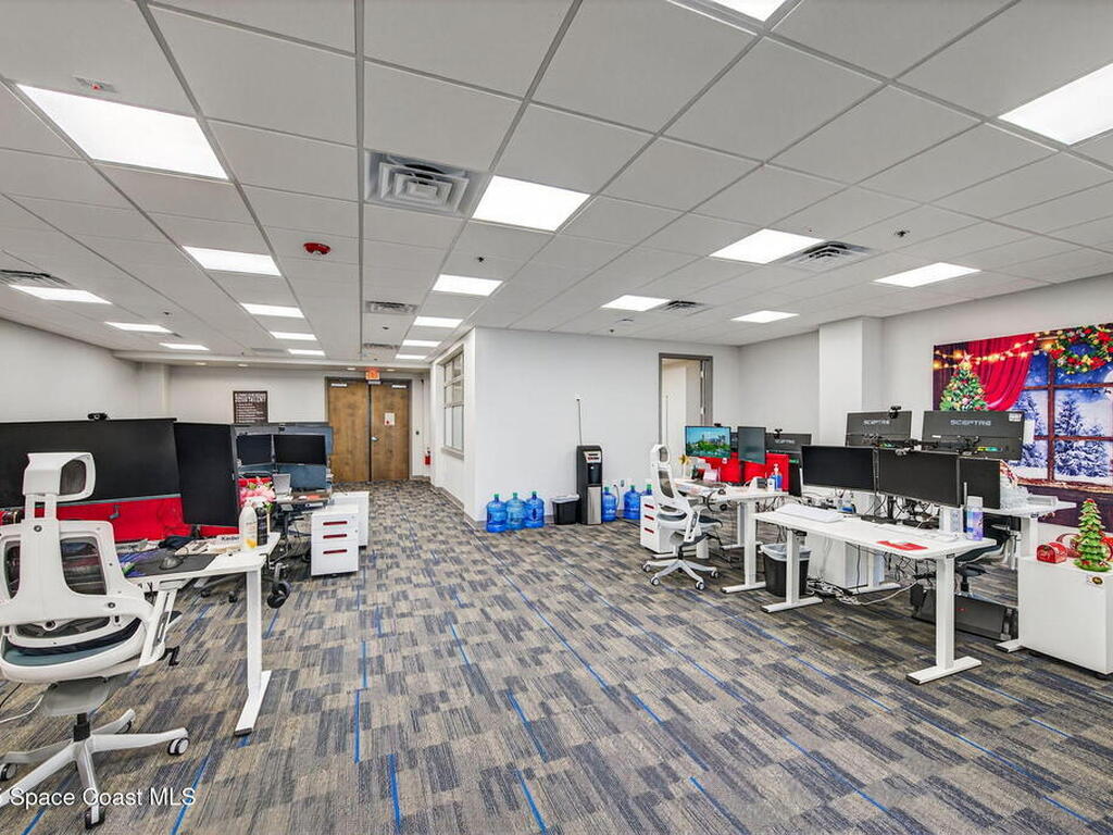 930 S Harbor City Boulevard, Melbourne, FL 32901