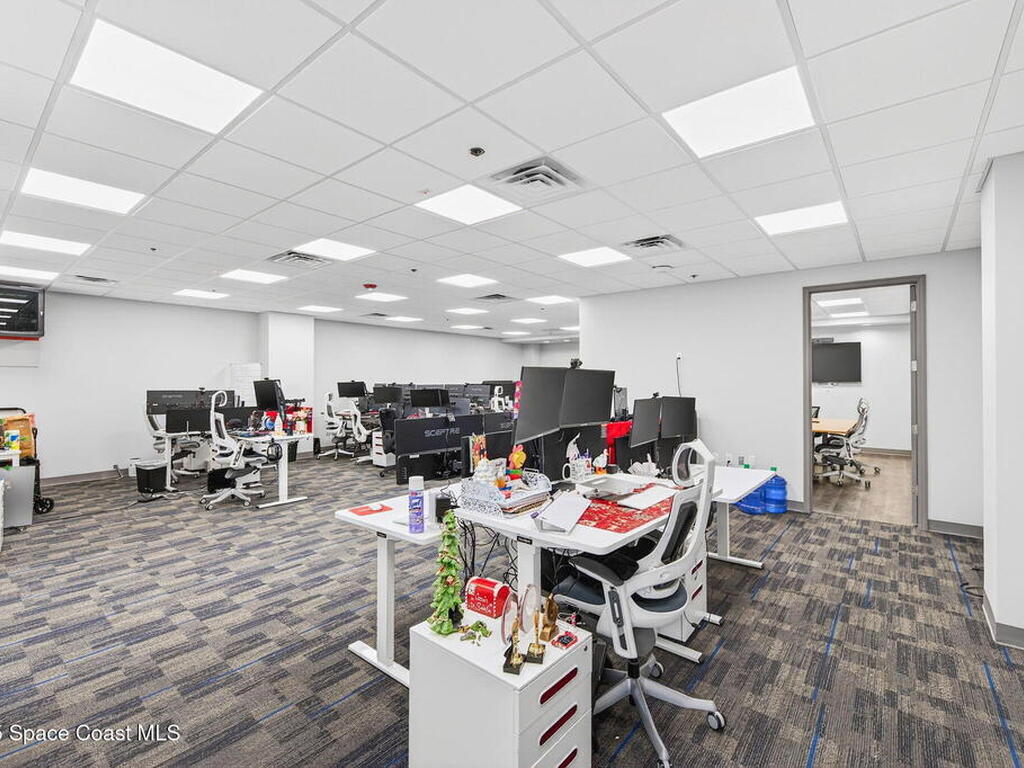 930 S Harbor City Boulevard, Melbourne, FL 32901