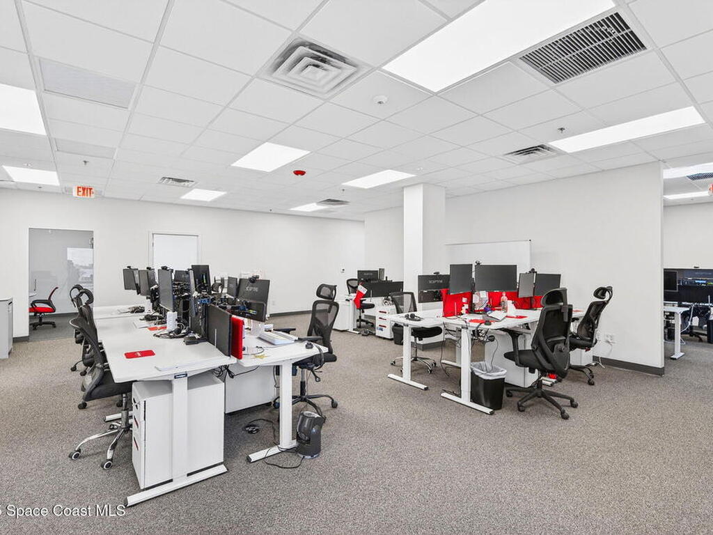 930 S Harbor City Boulevard, Melbourne, FL 32901