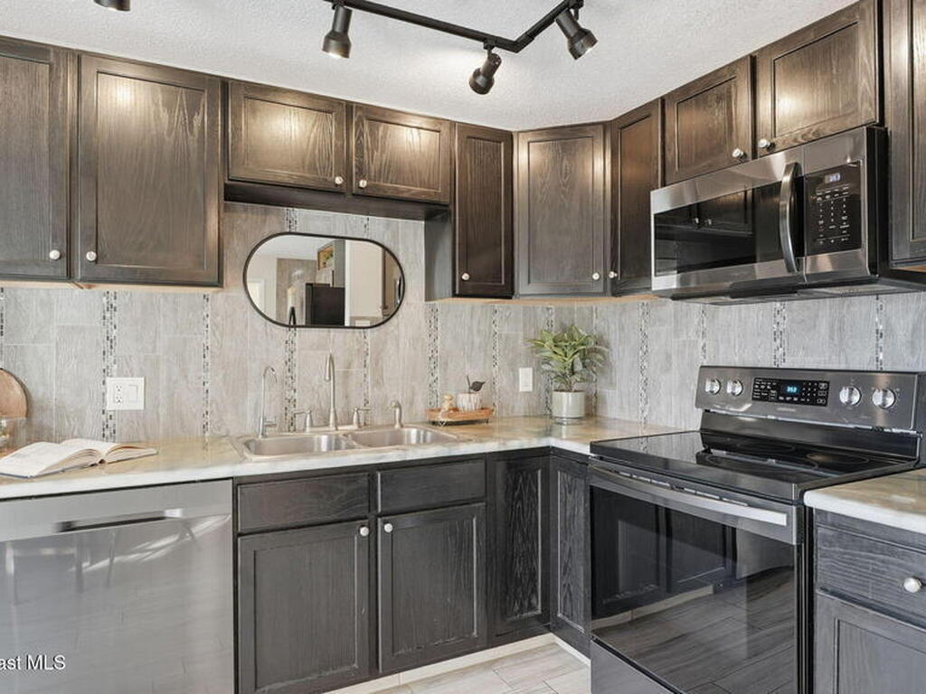 1511 Erin Court, Palm Bay, FL 32905