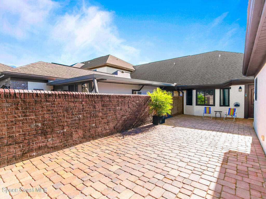 2133 Kings Cross Street, Titusville, FL 32796