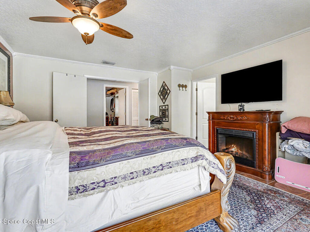 1131 Fairway Court, Palm Bay, FL 32905