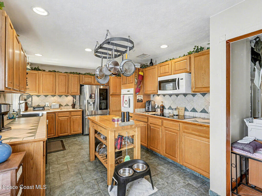 1131 Fairway Court, Palm Bay, FL 32905