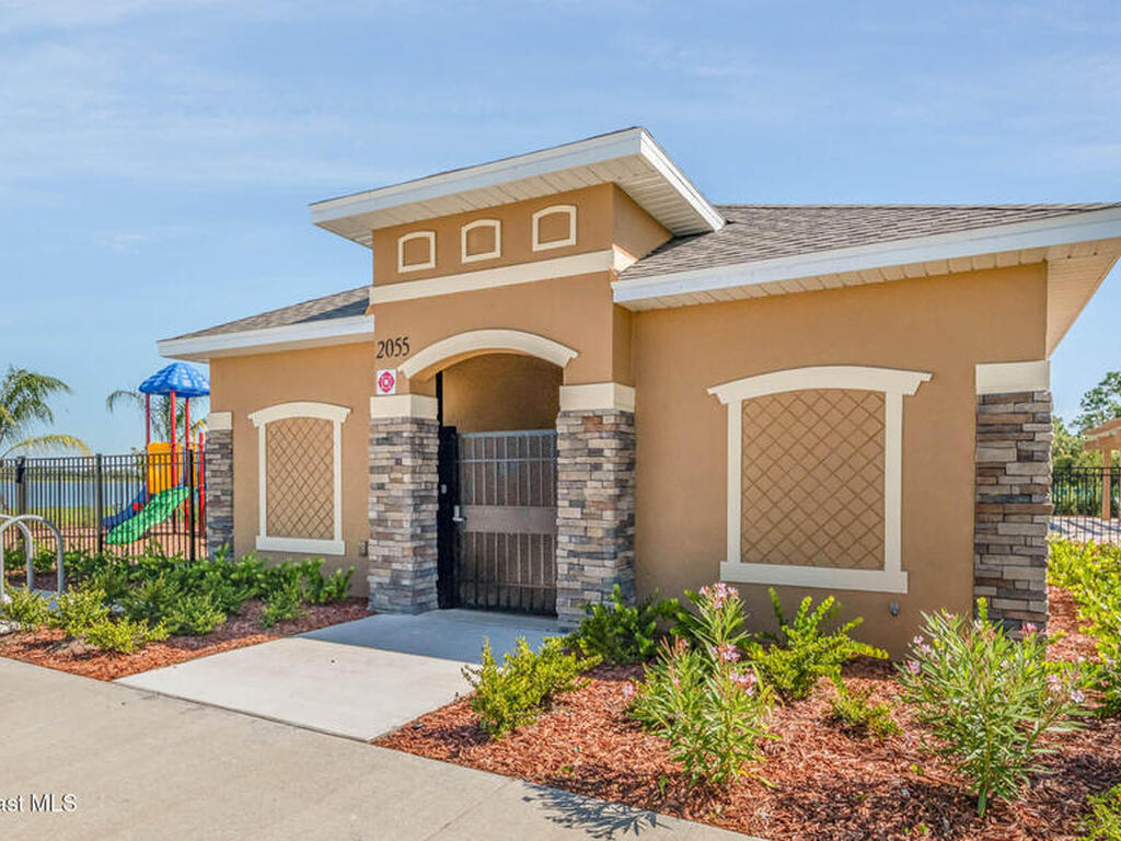 1424 Garabaldi Circle, Palm Bay, FL 32909