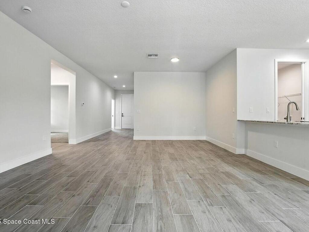 2035 Tahoe Avenue, Palm Bay, FL 32909