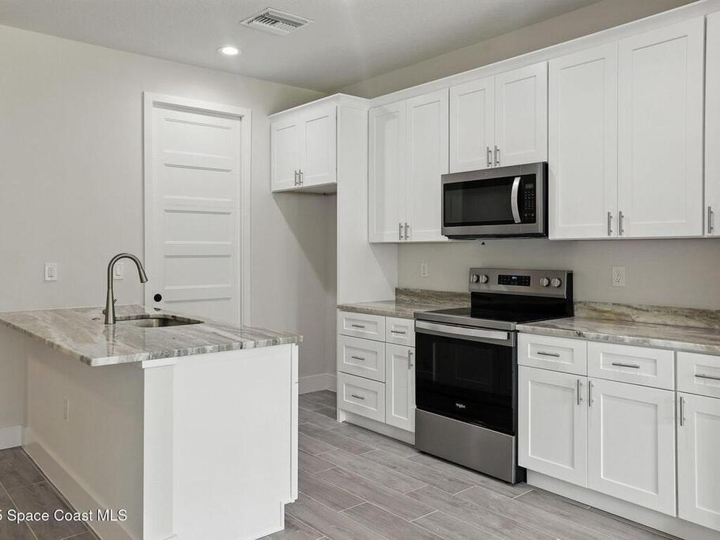 2035 Tahoe Avenue, Palm Bay, FL 32909